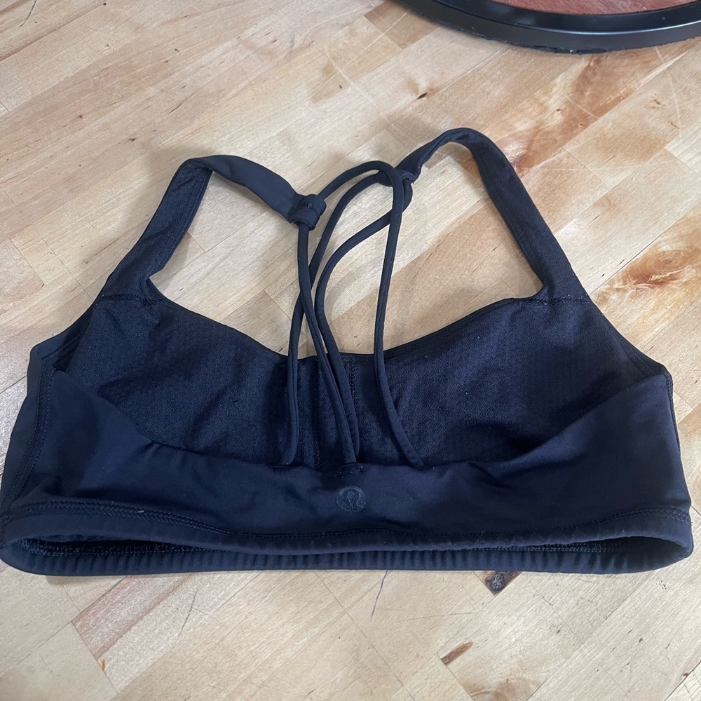 Lulemon sport bras black size 6